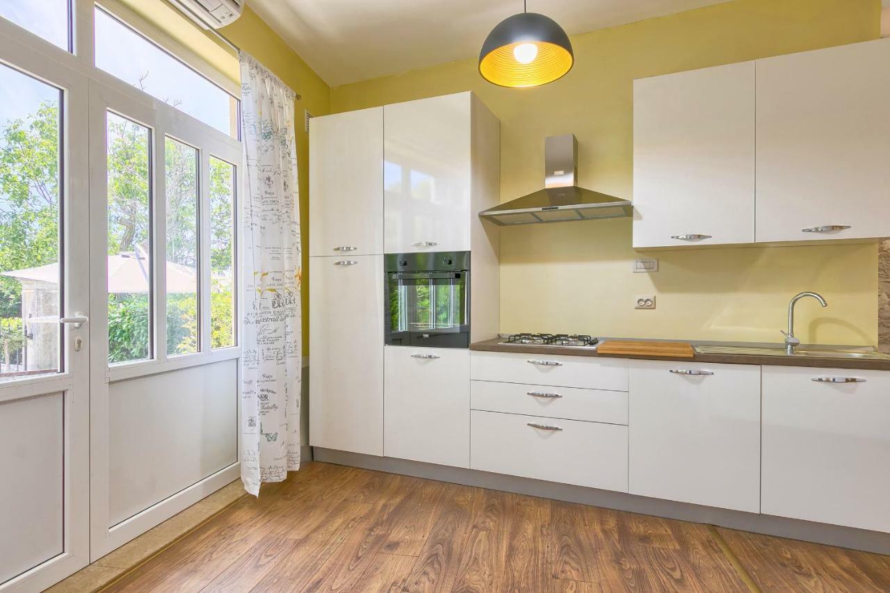 Wellness Apartman Kaiser Пула Екстериор снимка