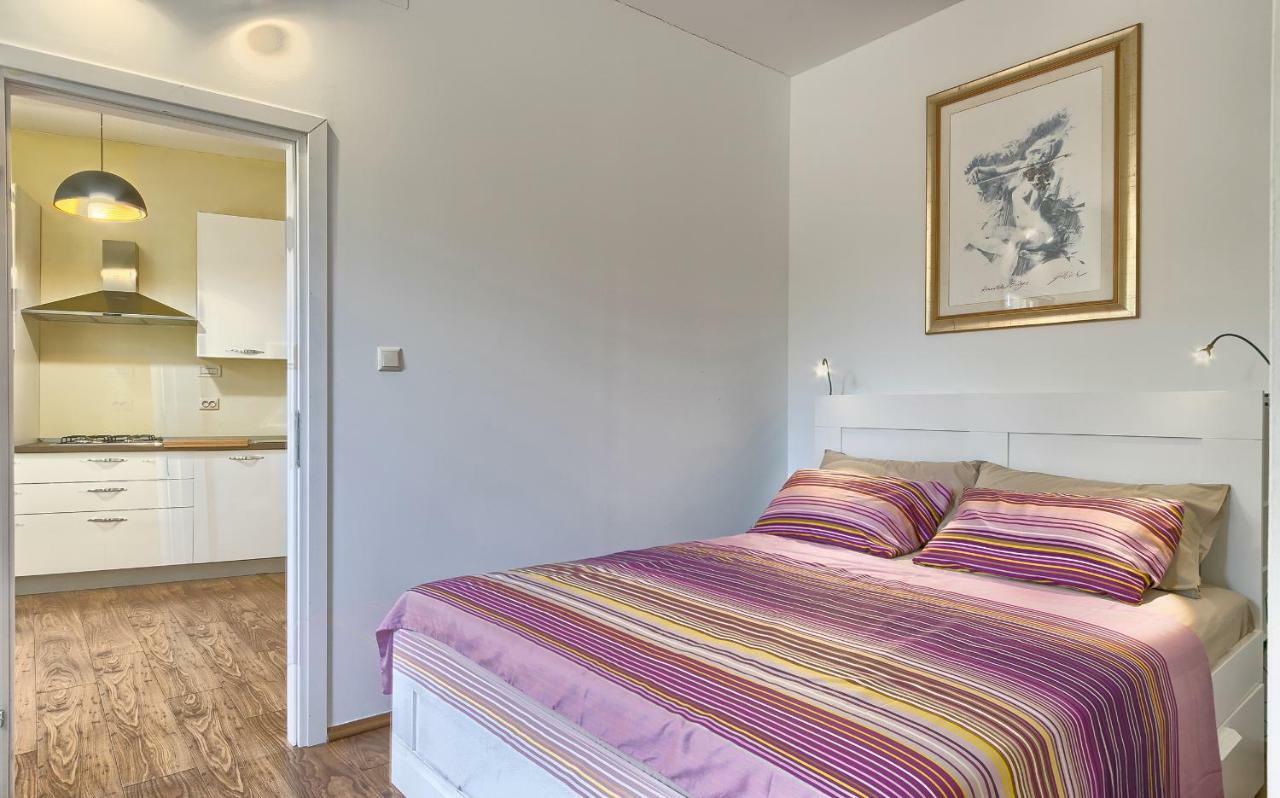 Wellness Apartman Kaiser Пула Екстериор снимка