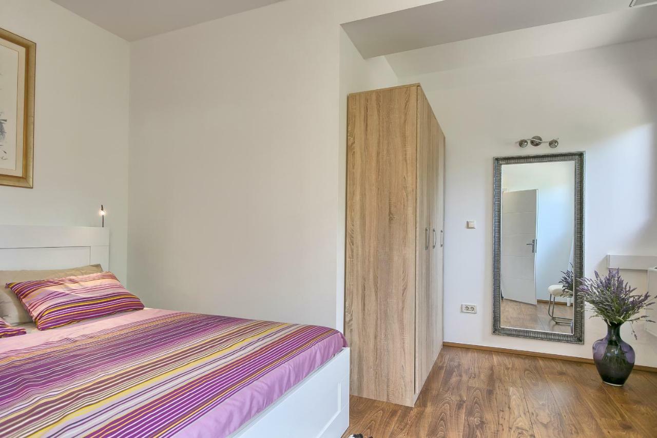 Wellness Apartman Kaiser Пула Екстериор снимка
