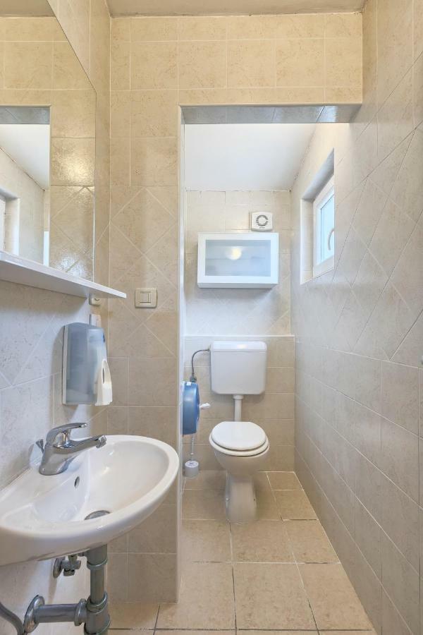 Wellness Apartman Kaiser Пула Екстериор снимка