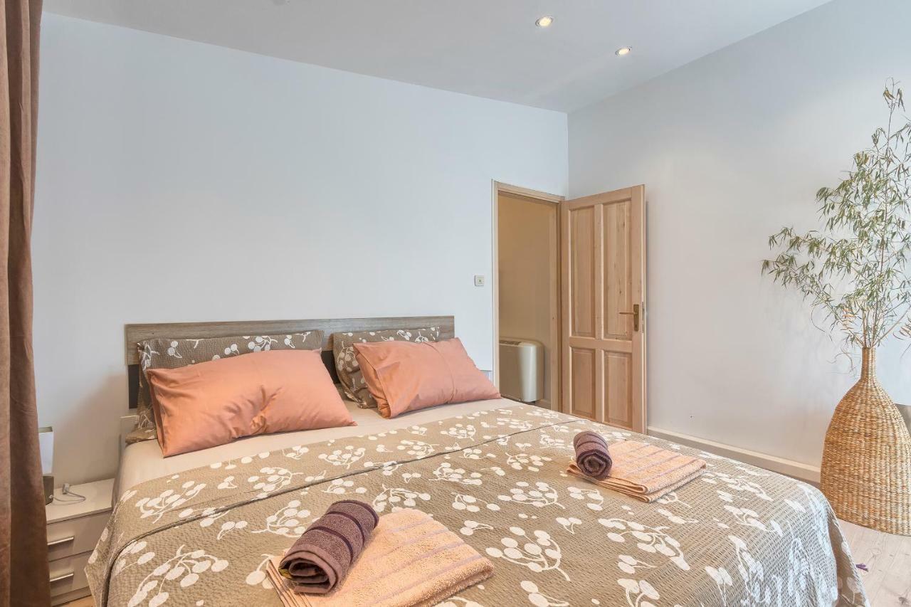 Wellness Apartman Kaiser Пула Екстериор снимка